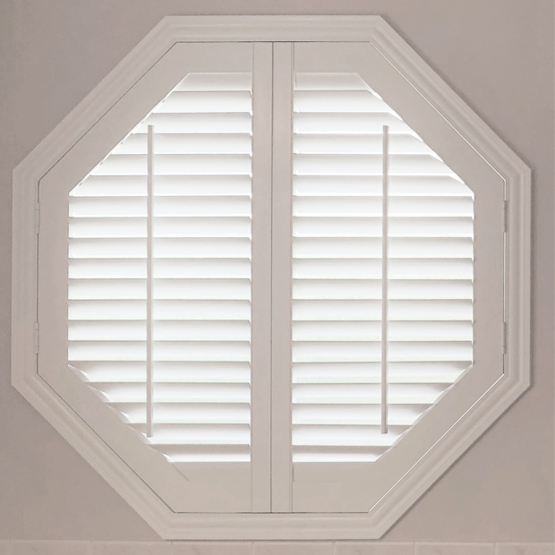 Octagon window in white