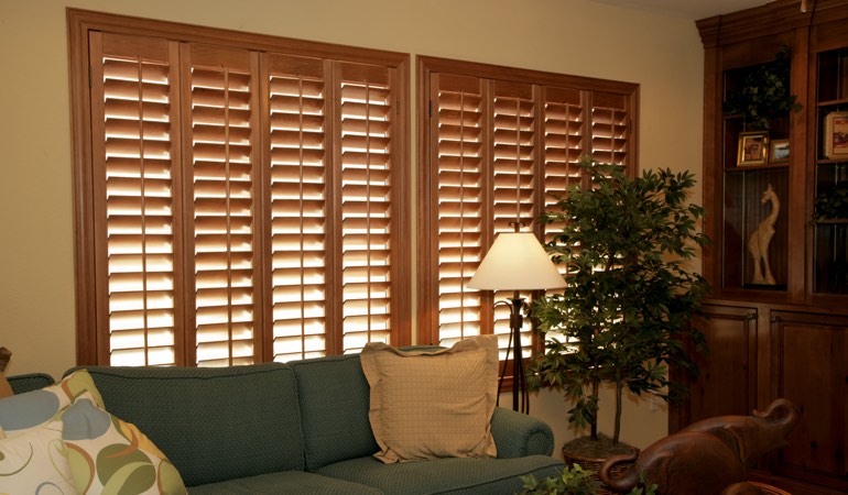 How To Clean Wood Shutters In Honolulu, HI